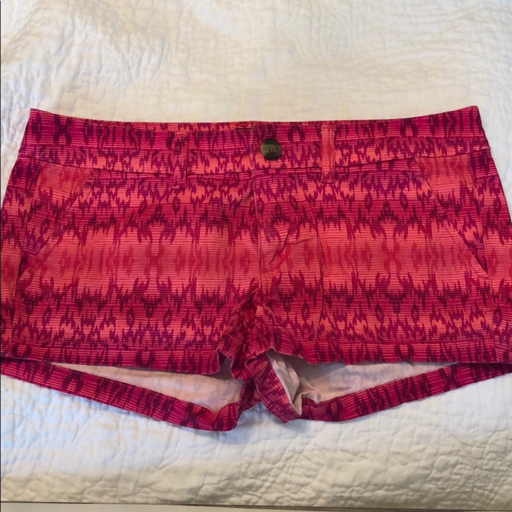 pink shorts